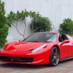 rental mobil ferrari